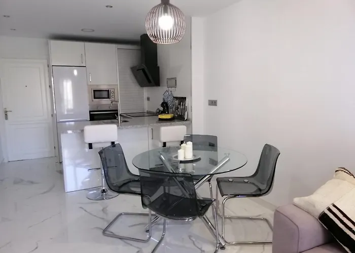 315 En Paseo Marítimo 96 *