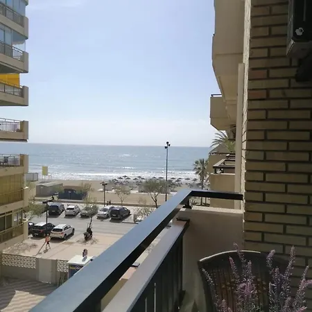 315 En Paseo Maritimo 96 아파트 푸엔히롤라