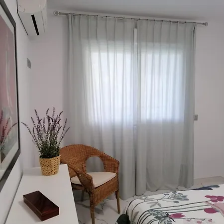 315 En Paseo Maritimo 96 푸엔히롤라