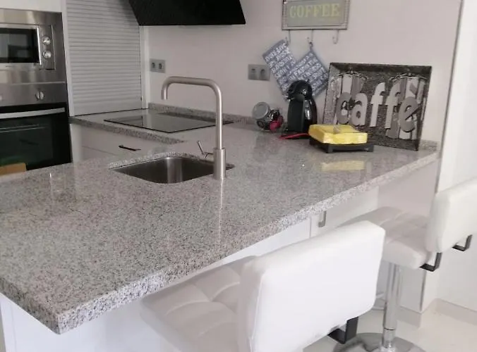 Apartamento 315 En Paseo Marítimo 96